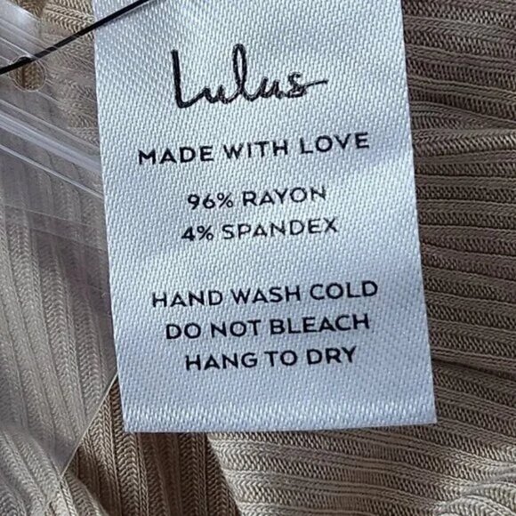 2/$30 Lulus Beige Ribbed Henley Cropped Tee Size M | Casual & Trendy Knit Top - Picture 4 of 6